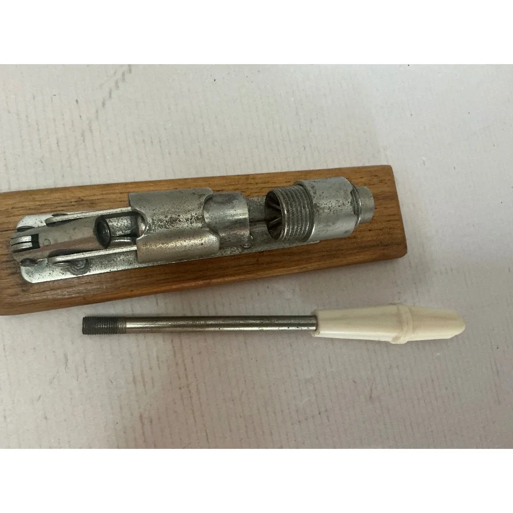 Reed Vintage Rocket Nutcracker Lever Action Wood Base Pecan Tool Large